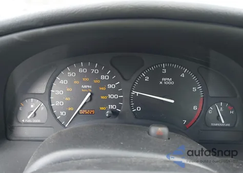 2000 Saturn Sl1 from USA, damaged, VIN 1G8ZH5289YZ124396